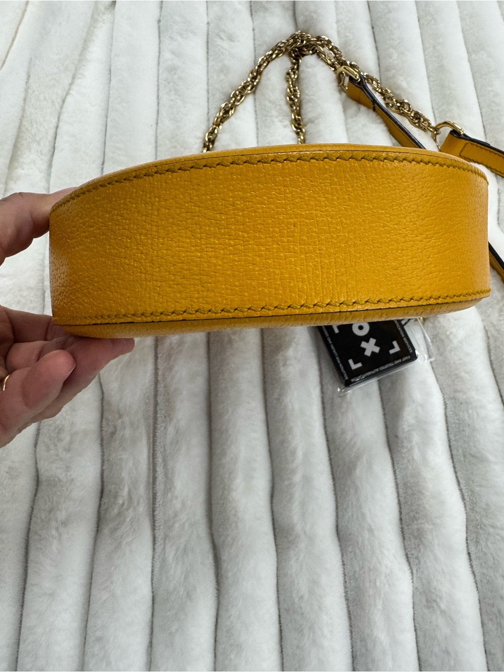 Gucci Floral GG Marmont Round Shoulder Bag in Yellow - Picture 3 of 13